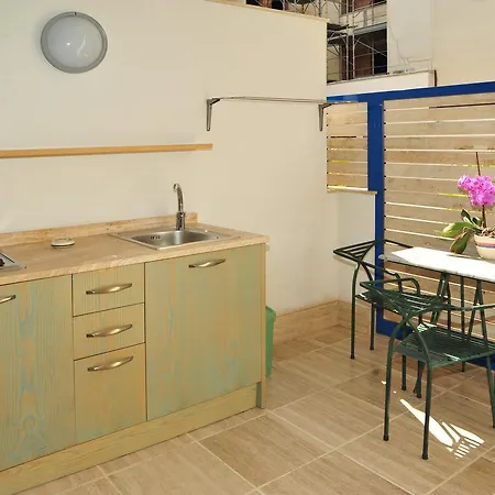 Cala Dei Normanni - Sul Lungomare Bed and breakfast 3*