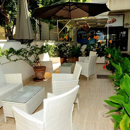 Cala Dei Normanni - Sul Lungomare Bed & Breakfast 3*