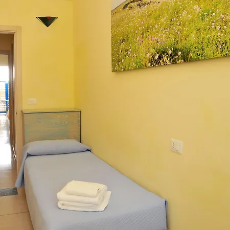 Cala Dei Normanni - Sul Lungomare