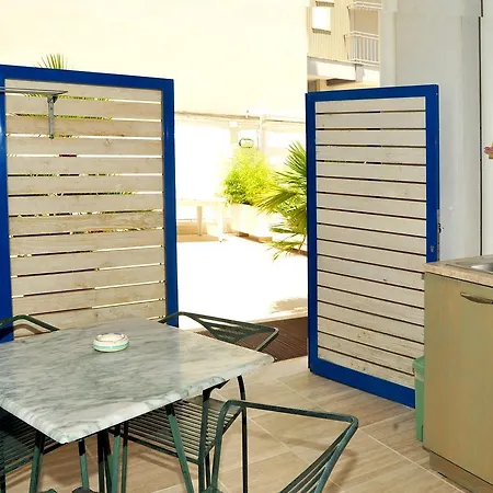 Cala Dei Normanni - Sul Lungomare 3*